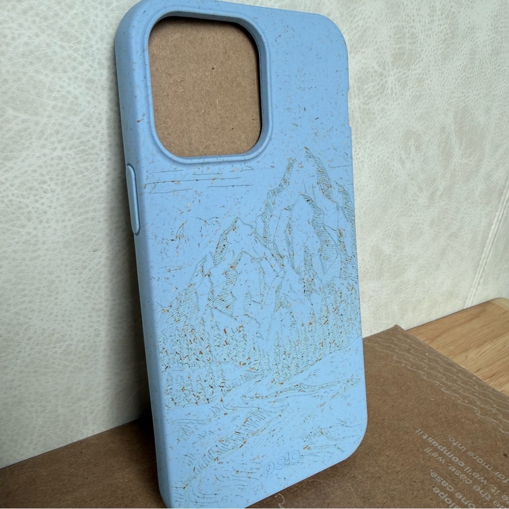 Pela case iPhone 14 Pro Max - engraved powder blue Rockies